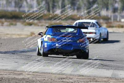 media/Oct-26-2025-CalClub SCCA (Sun) [[8ce1e69566]]/Group 2/Grapevine/